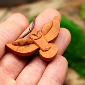 Handgeschnitzte Eule Krafttier Holzanhänger • individueller Holzschmuck Eule als Krafttier Amulett und schamanische Kette