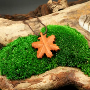 Ahornblatt Kette aus Holz • Blatt Anhänger mit Kette • Blätter Kette als nachhaltiger Schmuck aus Holz und Geschenk für Naturliebhaber – Bild 2